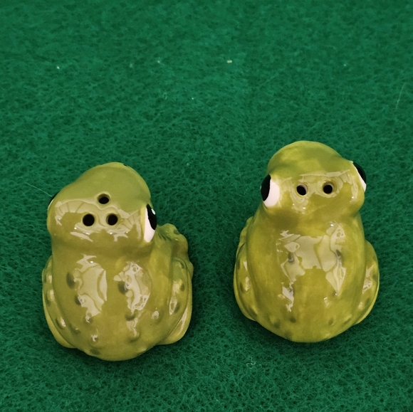 FROG Salt & Pepper Shakers from Cracker Barrel - Picture 6 of 7